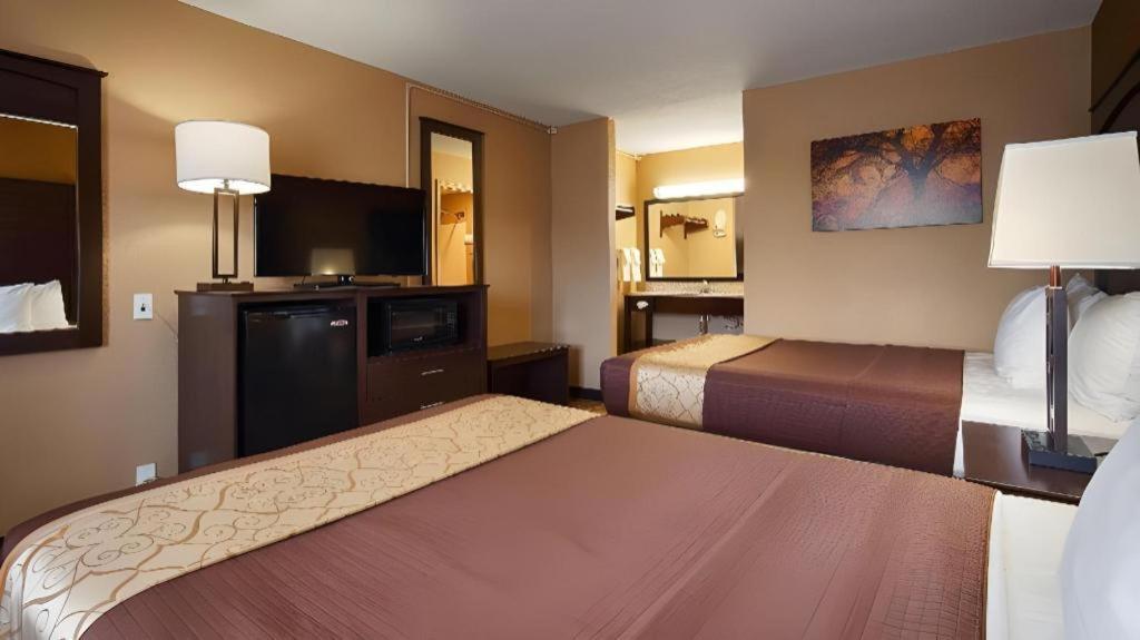 Best Western Taylor Inn Dış mekan fotoğraf